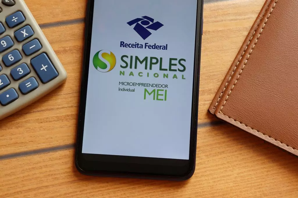 celular com app do simples nacional
